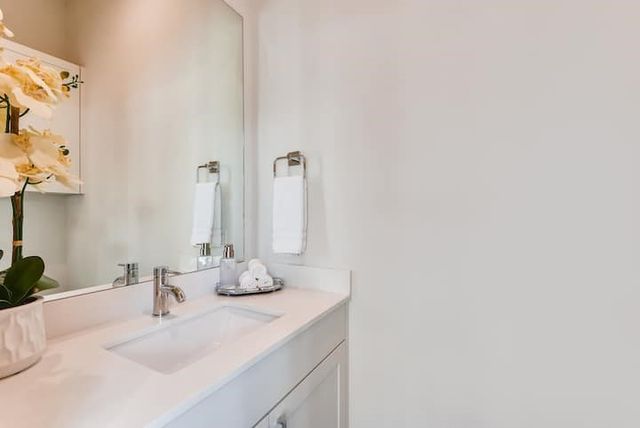 2528 N Fitzhugh Avenue 202, Dallas, TX 75204