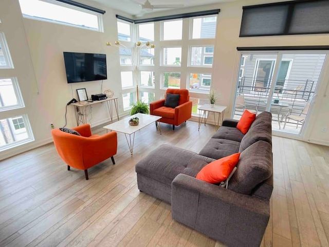 2528 N Fitzhugh Avenue 202, Dallas, TX 75204