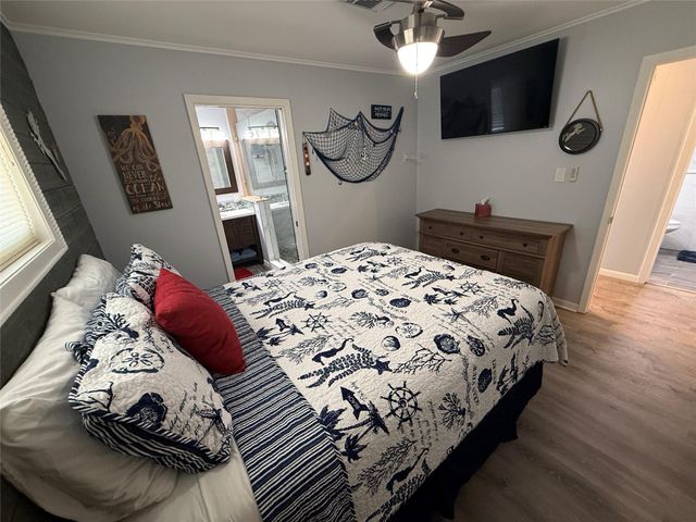 16719 Tahiti Way, Jamaica Beach, TX 77554