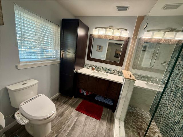 16719 Tahiti Way, Jamaica Beach, TX 77554