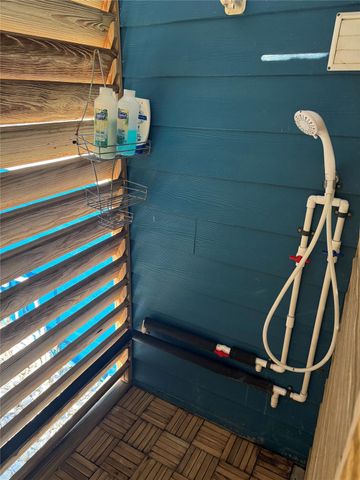 16719 Tahiti Way, Jamaica Beach, TX 77554