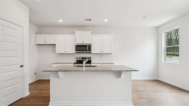 5437 Baybrook Circle, South Fulton, GA 30349