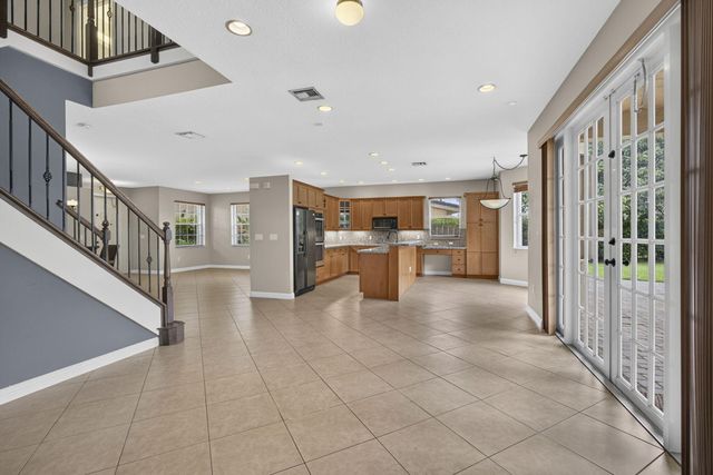 9081 Dupont Place, Wellington, FL 33414