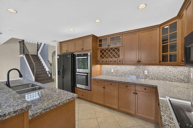 9081 Dupont Place, Wellington, FL 33414