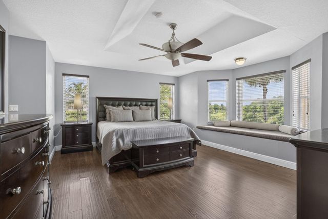 9081 Dupont Place, Wellington, FL 33414