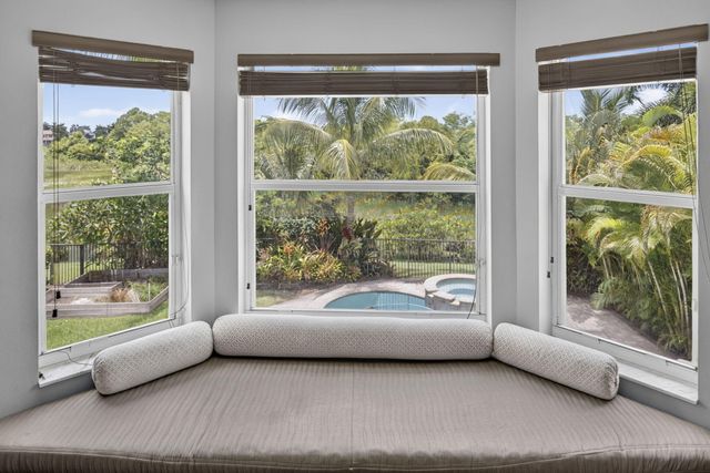 9081 Dupont Place, Wellington, FL 33414