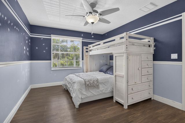 9081 Dupont Place, Wellington, FL 33414
