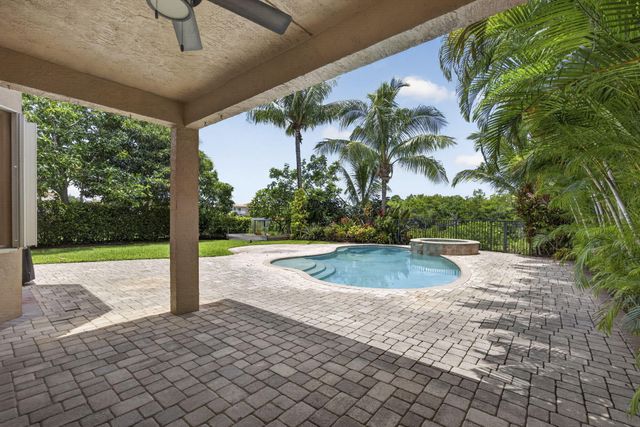 9081 Dupont Place, Wellington, FL 33414