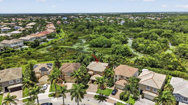 9081 Dupont Place, Wellington, FL 33414
