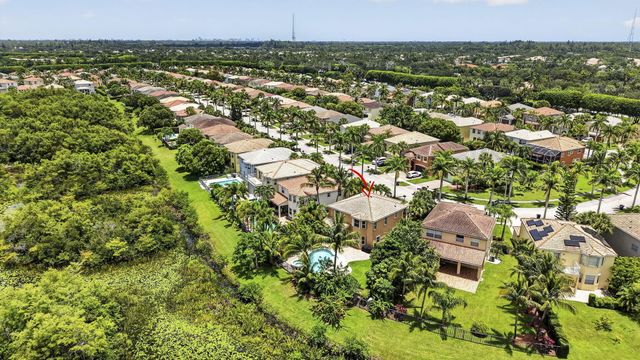 9081 Dupont Place, Wellington, FL 33414