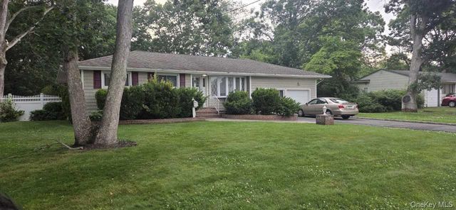 1080 Ocean Avenue, Bay Shore, NY 11706