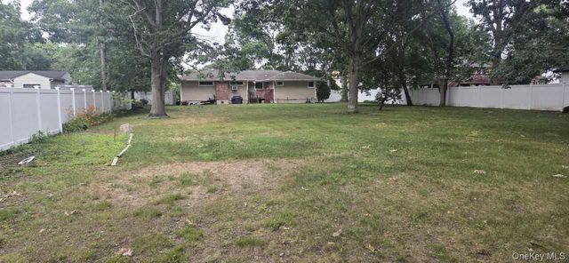1080 Ocean Avenue, Bay Shore, NY 11706