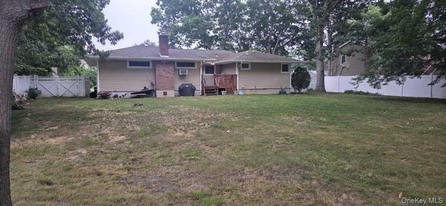 1080 Ocean Avenue, Bay Shore, NY 11706