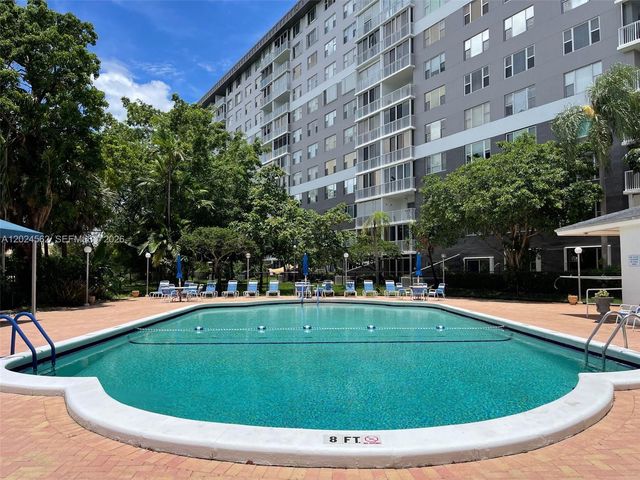 4001 Hillcrest Dr 609, Hollywood, FL 33021
