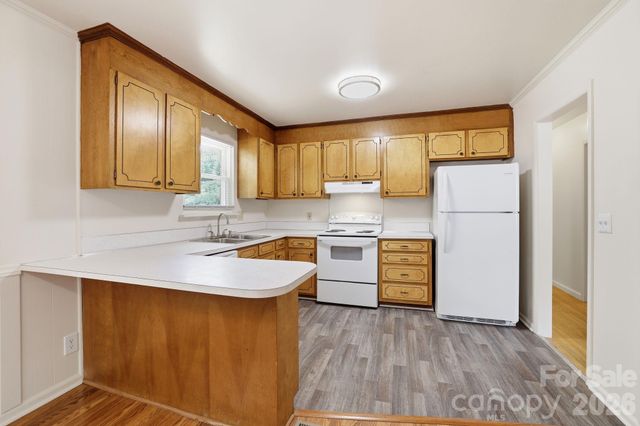 225 Middleton Avenue, Matthews, NC 28104