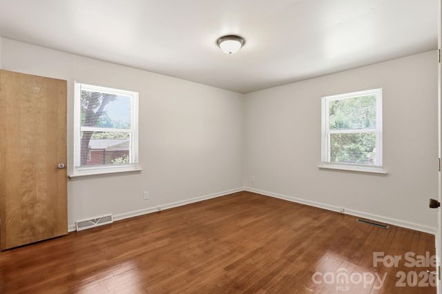 225 Middleton Avenue, Matthews, NC 28104
