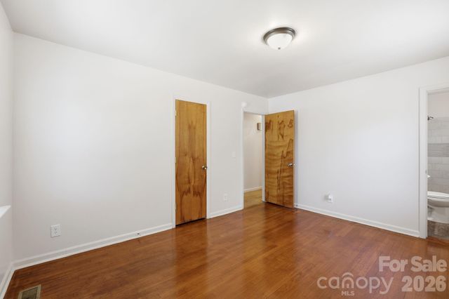 225 Middleton Avenue, Matthews, NC 28104