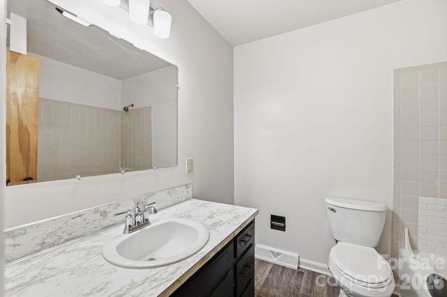 225 Middleton Avenue, Matthews, NC 28104