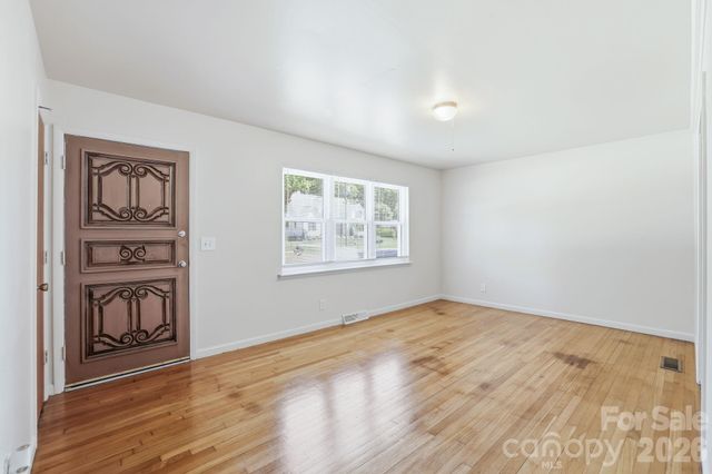 225 Middleton Avenue, Matthews, NC 28104