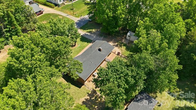225 Middleton Avenue, Matthews, NC 28104
