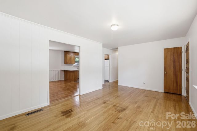225 Middleton Avenue, Matthews, NC 28104