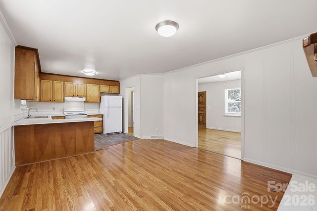 225 Middleton Avenue, Matthews, NC 28104