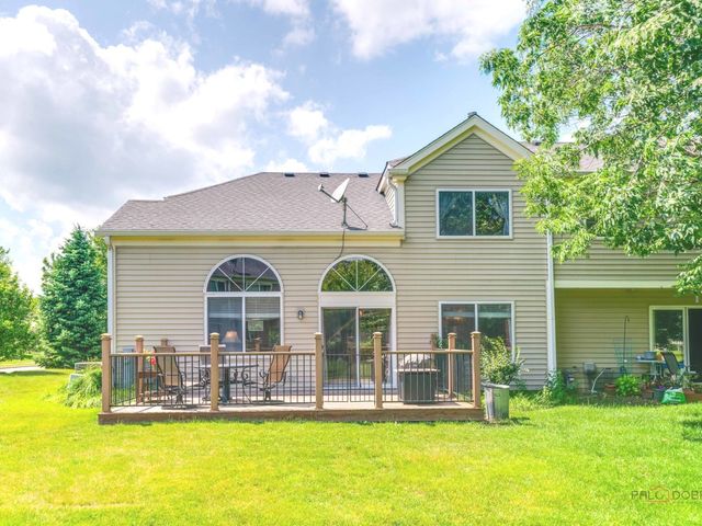 6797 ROANOAKE Court, Gurnee, IL 60031