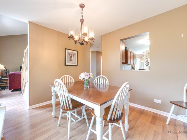 6797 ROANOAKE Court, Gurnee, IL 60031