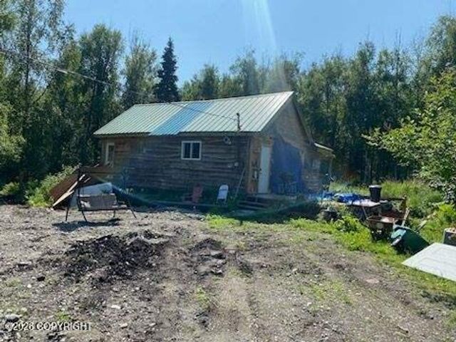 9901 S Laurie Lane, Wasilla, AK 99623