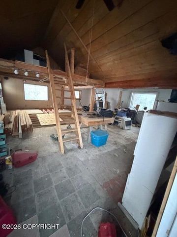 9901 S Laurie Lane, Wasilla, AK 99623