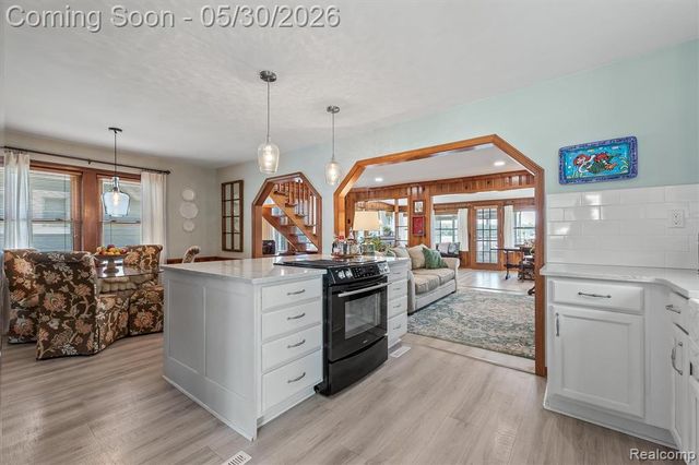 11061 Beryl Drive, White Lake, MI 48386