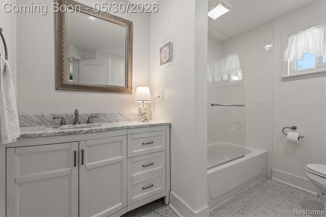 11061 Beryl Drive, White Lake, MI 48386