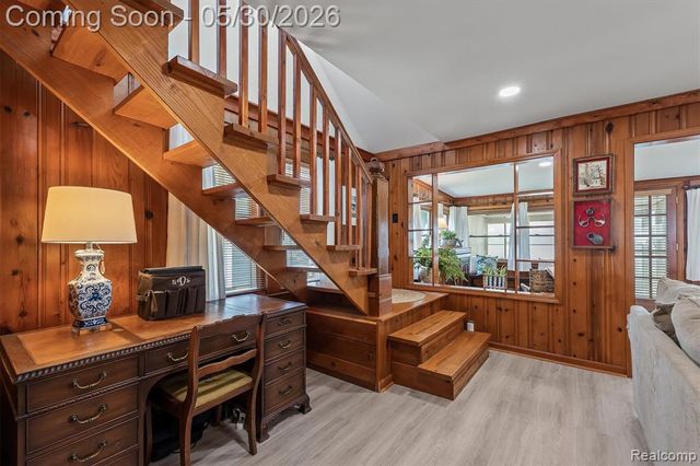 11061 Beryl Drive, White Lake, MI 48386