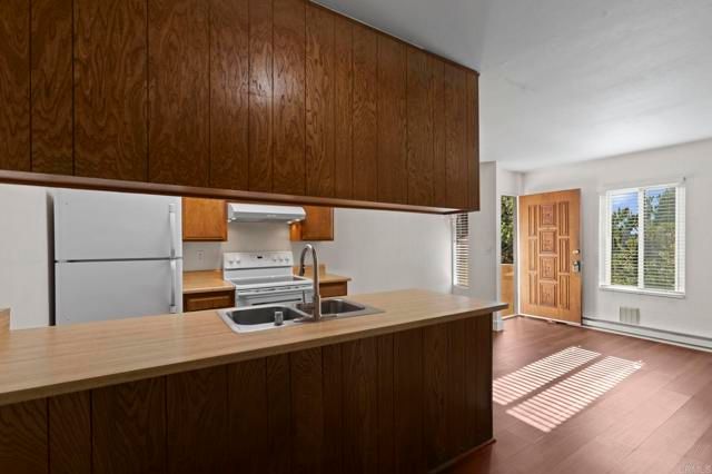 13742 Ruette Le Parc C, Del Mar, CA 92014