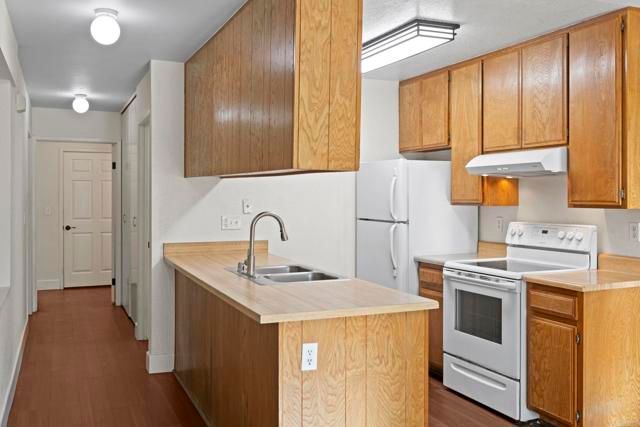 13742 Ruette Le Parc C, Del Mar, CA 92014