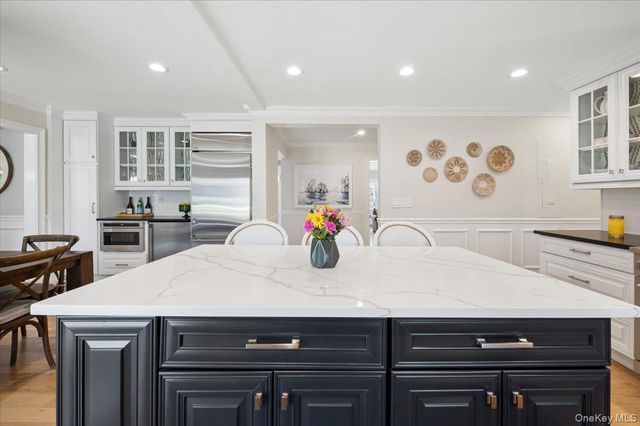 31 Priory Lane, Pelham, NY 10803