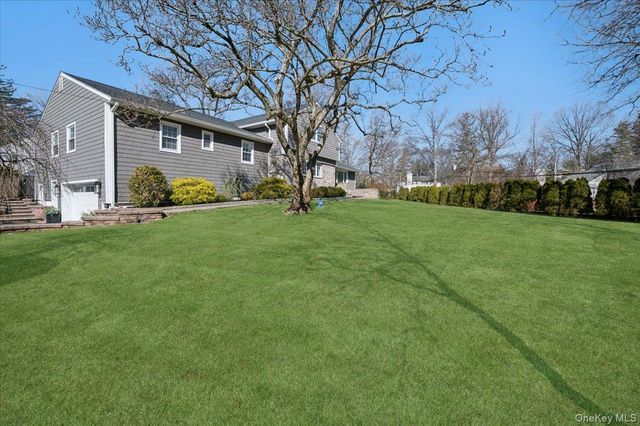 31 Priory Lane, Pelham, NY 10803