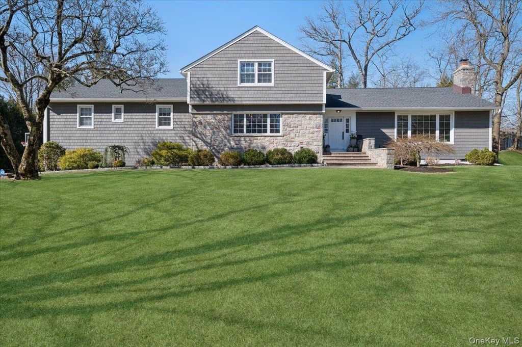 31 Priory Lane, Pelham, NY 10803