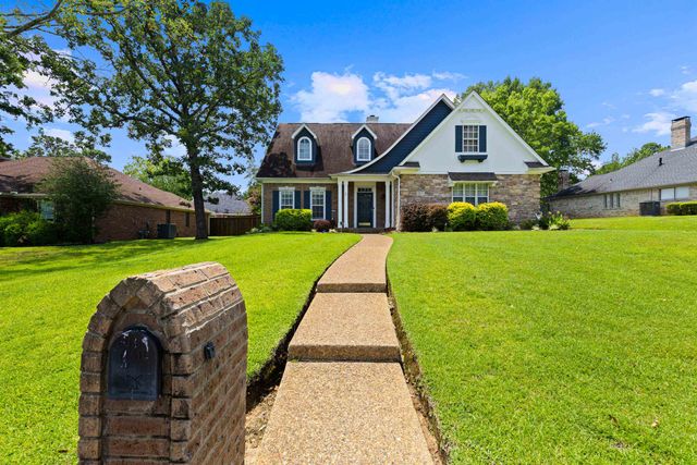 3202 Lopez Court, Longview, TX 75605