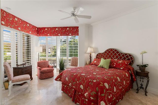 4021 Gulf Shore BLVD N G7, Naples, FL 34103