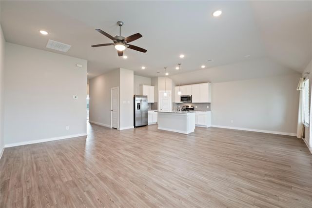 2107 Santa Ana Way, Baytown, TX 77523