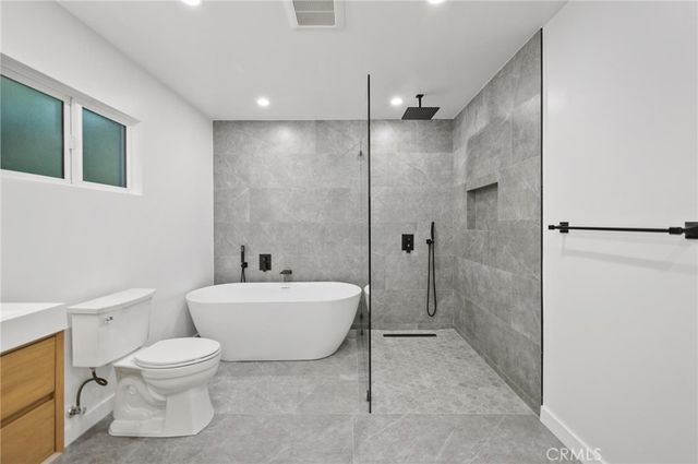 14328 Emelita Street, Sherman Oaks, CA 91401