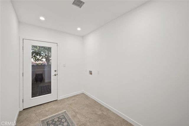 14328 Emelita Street, Sherman Oaks, CA 91401