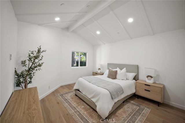 14328 Emelita Street, Sherman Oaks, CA 91401