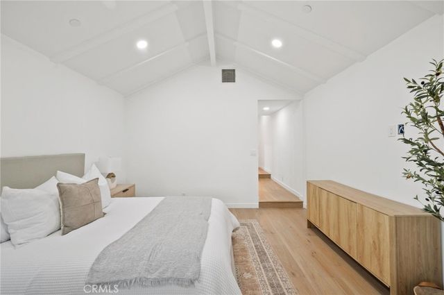 14328 Emelita Street, Sherman Oaks, CA 91401