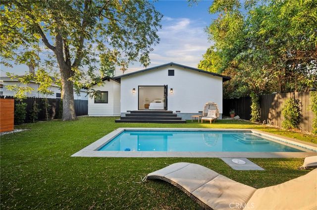 14328 Emelita Street, Sherman Oaks, CA 91401