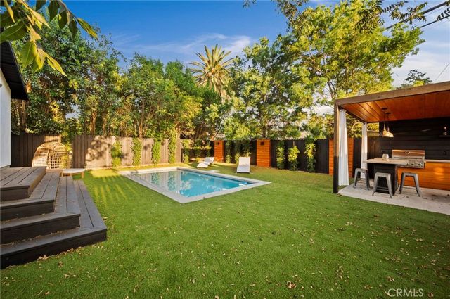 14328 Emelita Street, Sherman Oaks, CA 91401