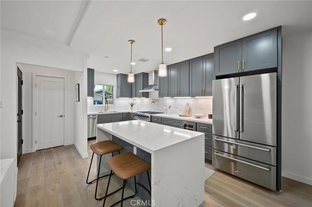 14328 Emelita Street, Sherman Oaks, CA 91401