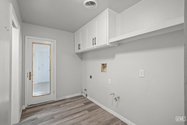 319 Pine Drive, Taft, CA 93268