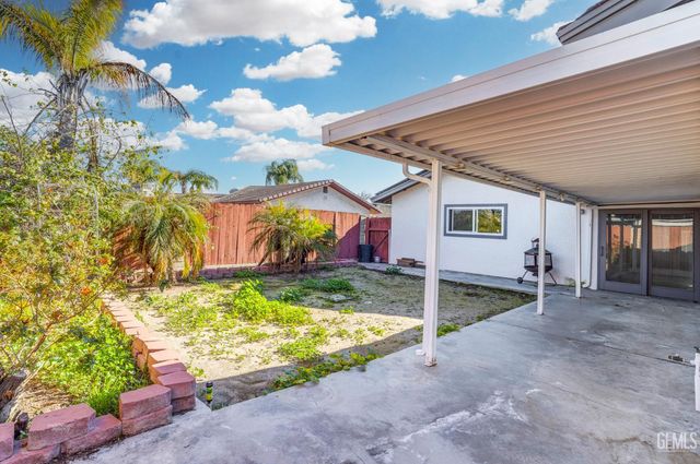 319 Pine Drive, Taft, CA 93268